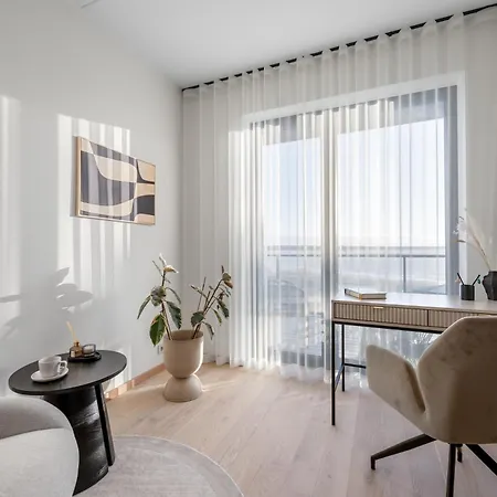 Wiigi Luxury Seaview Apartment