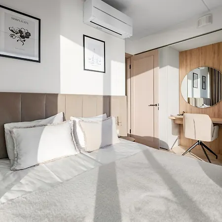 Wiigi Luxury Seaview Apartment