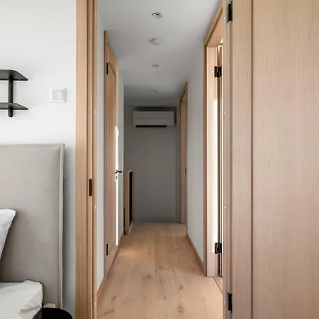 Wiigi Luxury Seaview Apartment