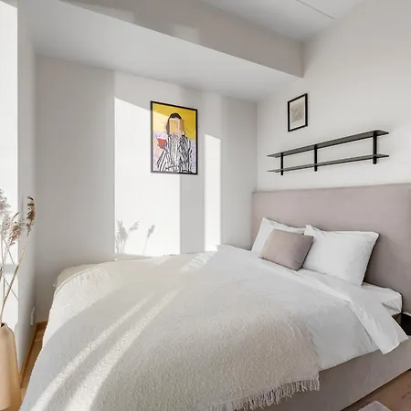 Wiigi Luxury Seaview Apartment