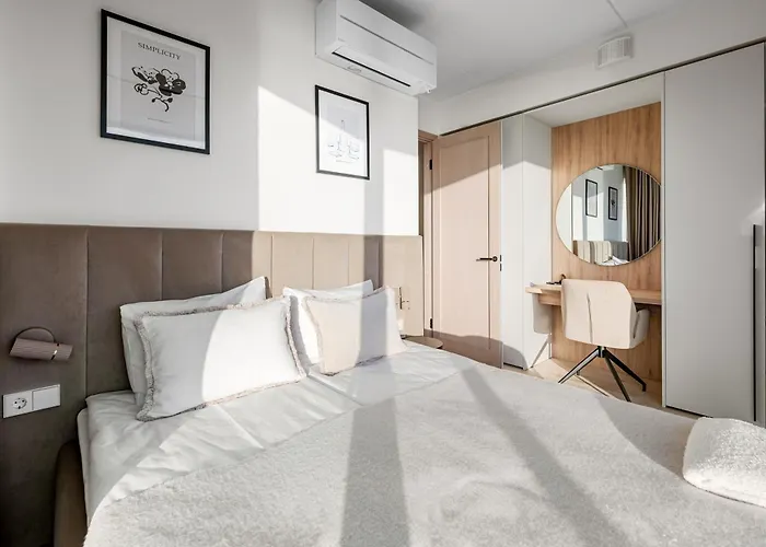 Wiigi Luxury Seaview Apartment