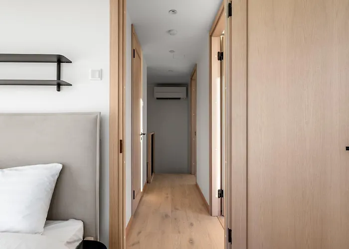 Wiigi Luxury Seaview Apartment