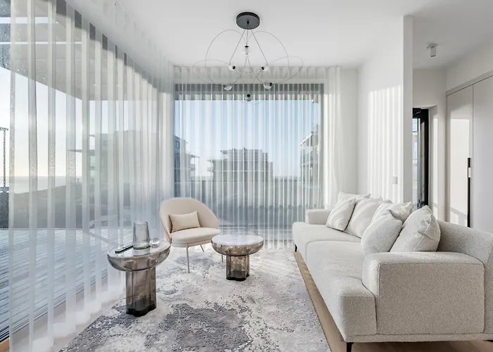 Wiigi Luxury Seaview Apartment *